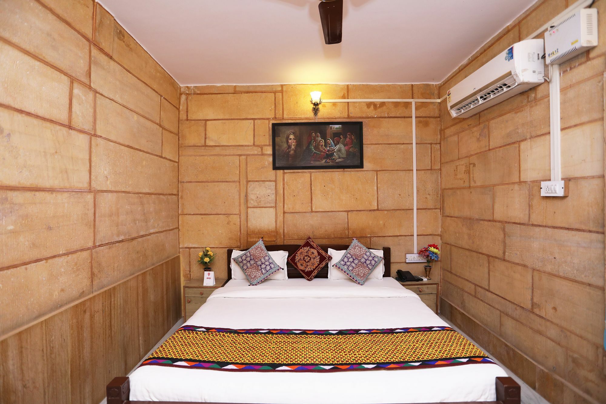 Oyo Townhouse 028 Corporate Suite Noida Exterior foto