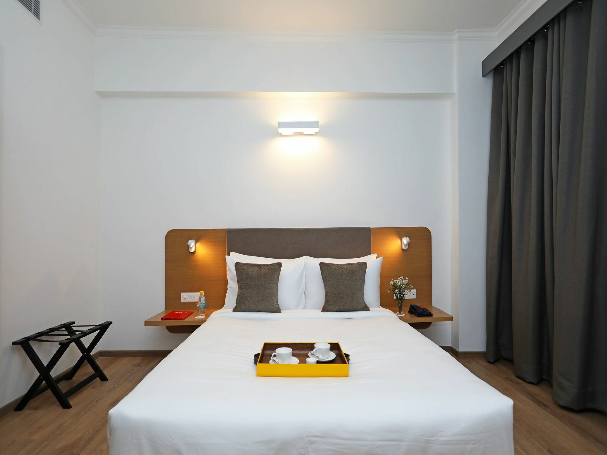 Oyo Townhouse 028 Corporate Suite Noida Exterior foto