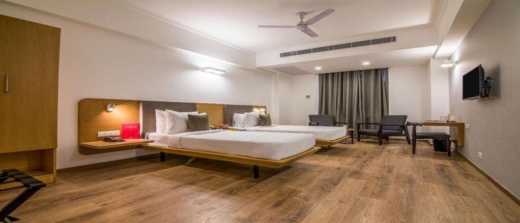 Oyo Townhouse 028 Corporate Suite Noida Zimmer foto